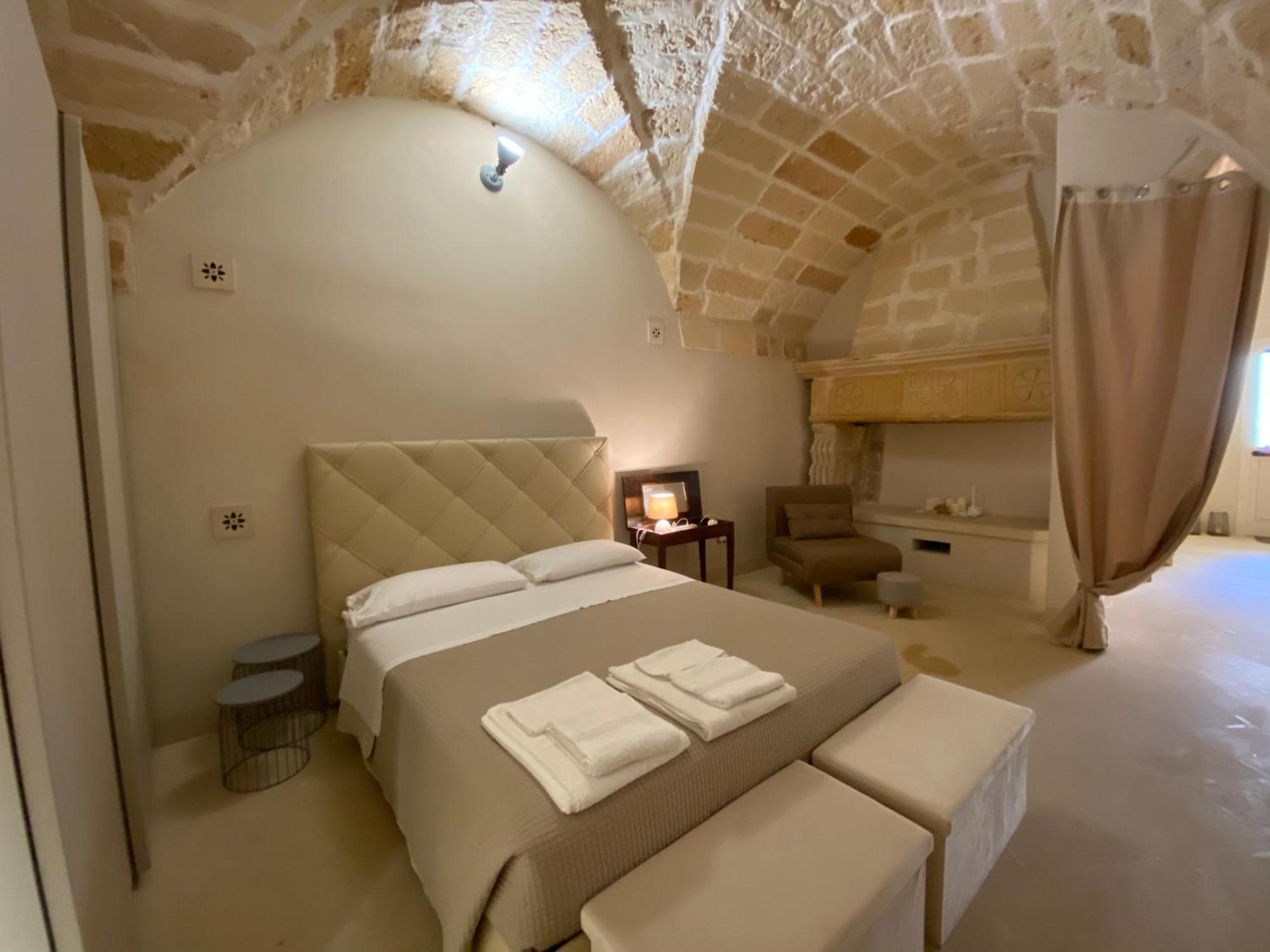 Bed and Breakfast Palazzo De Carlo E Il Parco Dei 7 Pozzi Лечче Екстер'єр фото